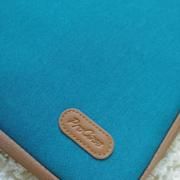 Laptop /Notebook Case - Picture 2 of 4